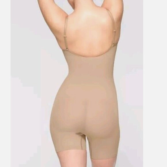 NWOT Skims Sculpt Seamless Mid Thigh Bodysuit Size large - Picture 2 of 5